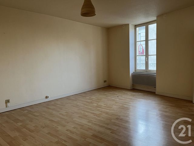 Appartement F3 à louer ST BENIN D AZY