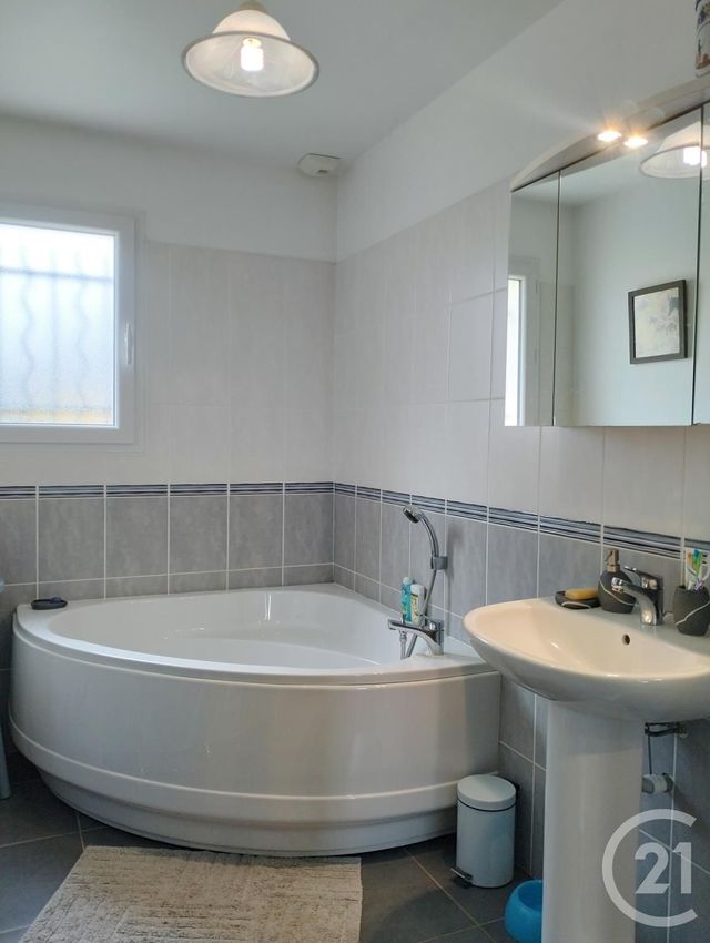 maison à vendre - 5 pièces - 137.23 m2 - FERTREVE - 58 - BOURGOGNE - Century 21 Confluences