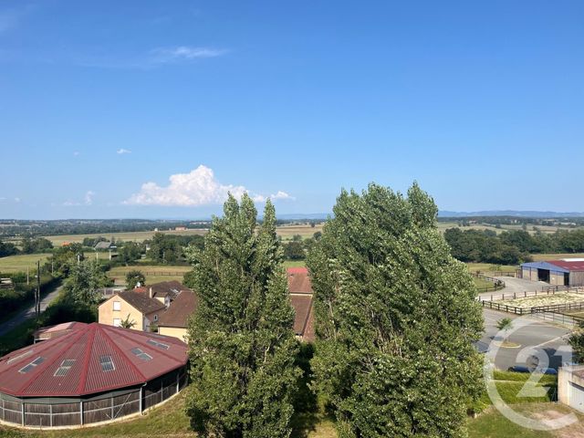 Appartement F2 à louer CERCY LA TOUR
