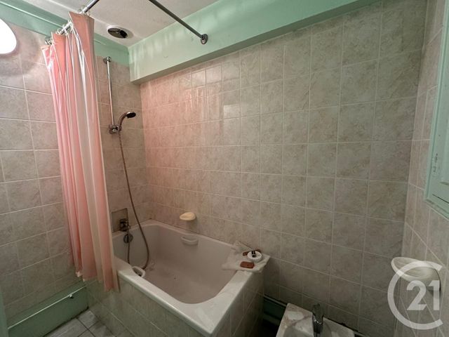 maison à vendre - 7 pièces - 151.5 m2 - ST HONORE LES BAINS - 58 - BOURGOGNE - Century 21 Confluences