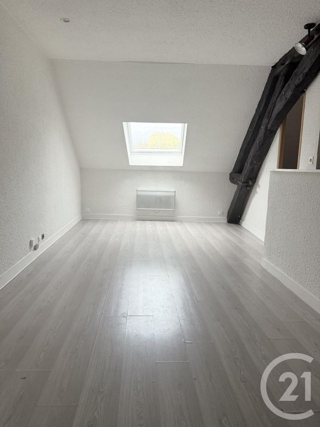 Appartement F2 à louer - 2 pièces - 32.69 m2 - DECIZE - 58 - BOURGOGNE - Century 21 Confluences