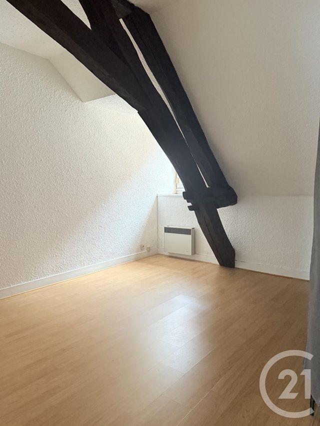 Appartement F2 à louer - 2 pièces - 32.69 m2 - DECIZE - 58 - BOURGOGNE - Century 21 Confluences