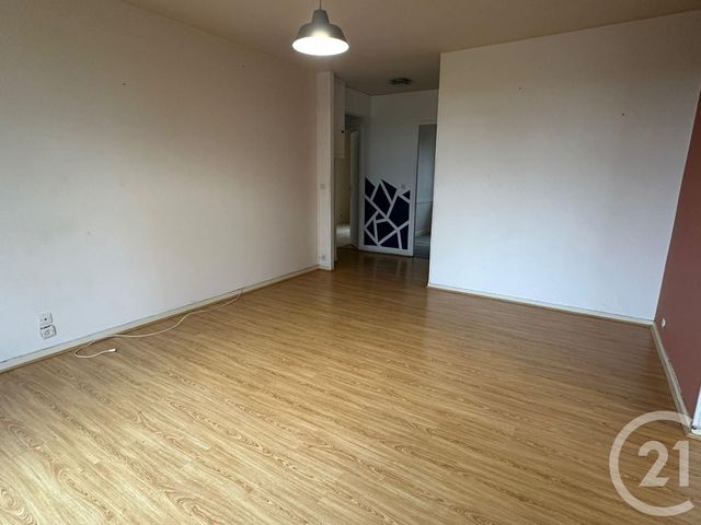 Appartement F3 à vendre - 3 pièces - 73.3 m2 - CERCY LA TOUR - 58 - BOURGOGNE - Century 21 Confluences