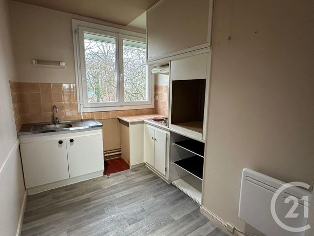 Appartement F3 à vendre - 3 pièces - 73.3 m2 - CERCY LA TOUR - 58 - BOURGOGNE - Century 21 Confluences