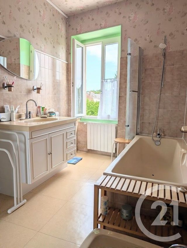 maison à vendre - 4 pièces - 152.48 m2 - ST SAULGE - 58 - BOURGOGNE - Century 21 Confluences
