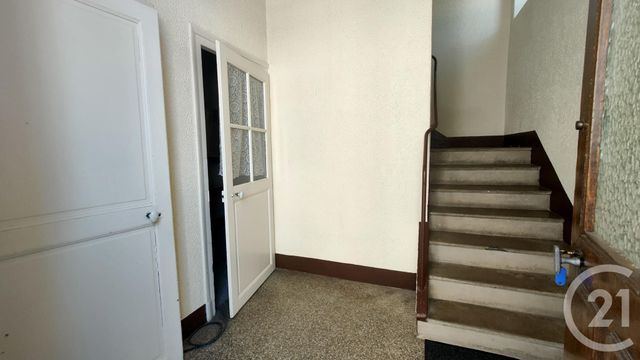 Appartement à louer - 3 pièces - 74.4 m2 - ST SAULGE - 58 - BOURGOGNE - Century 21 Confluences