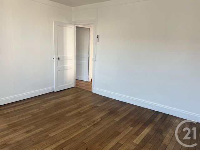 Appartement à louer - 3 pièces - 74.4 m2 - ST SAULGE - 58 - BOURGOGNE - Century 21 Confluences