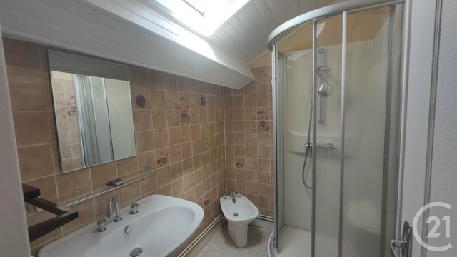Appartement à louer - 3 pièces - 74.4 m2 - ST SAULGE - 58 - BOURGOGNE - Century 21 Confluences
