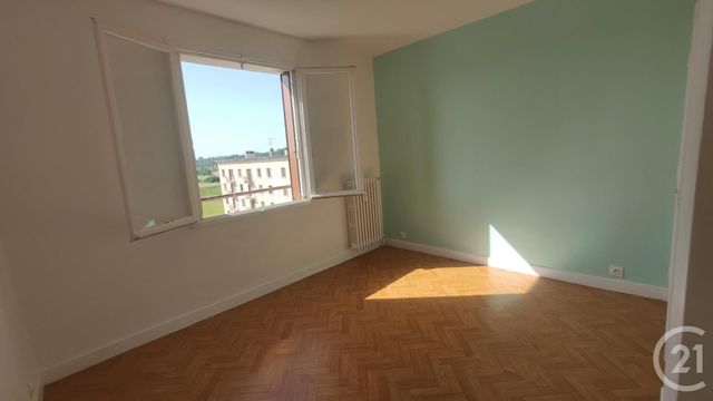 Appartement F4 à vendre - 4 pièces - 72.32 m2 - DECIZE - 58 - BOURGOGNE - Century 21 Confluences